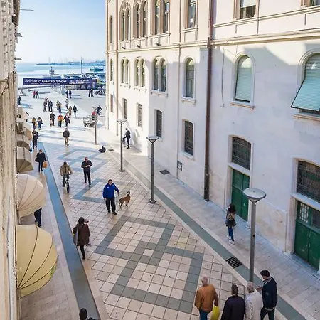 See Everlasting * Split